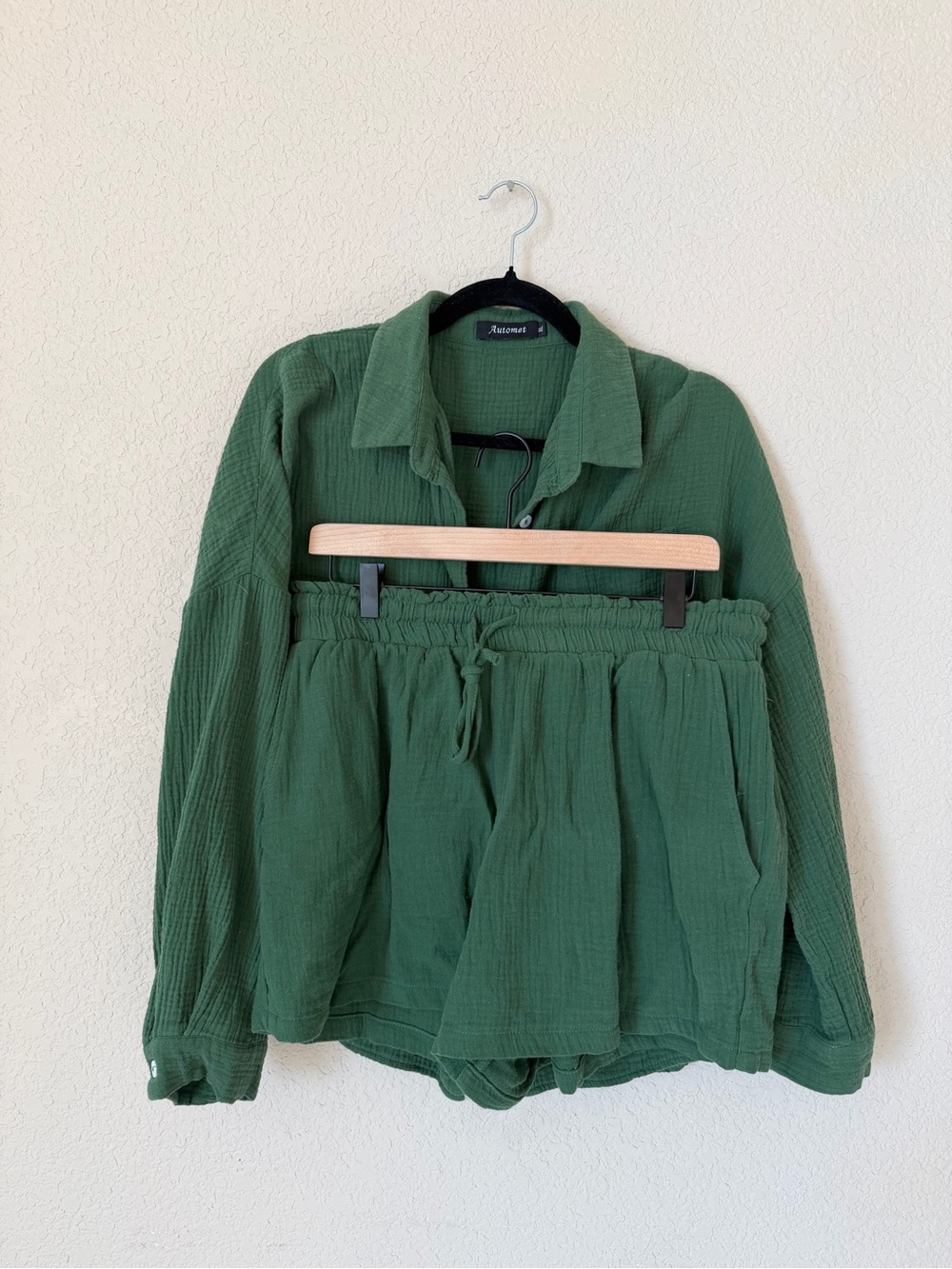Green Gauze Two-Piece Shirt and Shorts Set